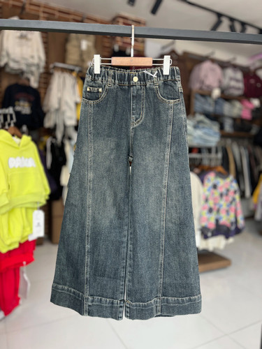 شلوار جین واید لگ بچگانه