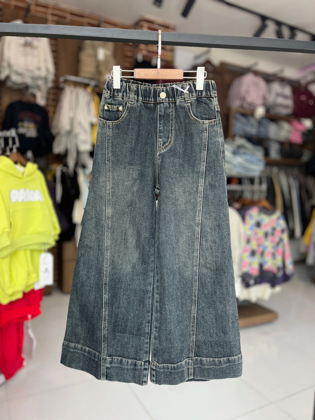 شلوار جین واید لگ بچگانه