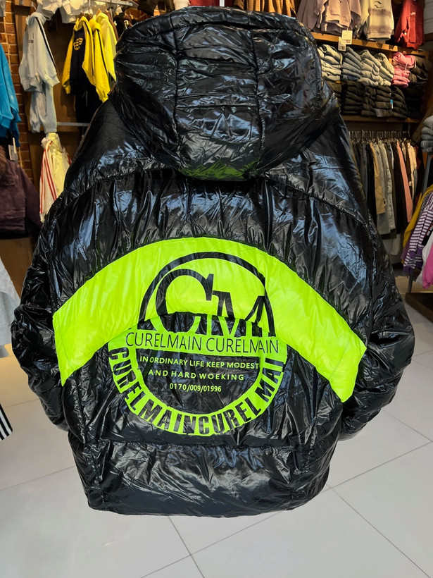 کتپشن ضد آب